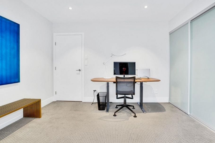 1902 667 Howe Street Vancouver, BC - 17