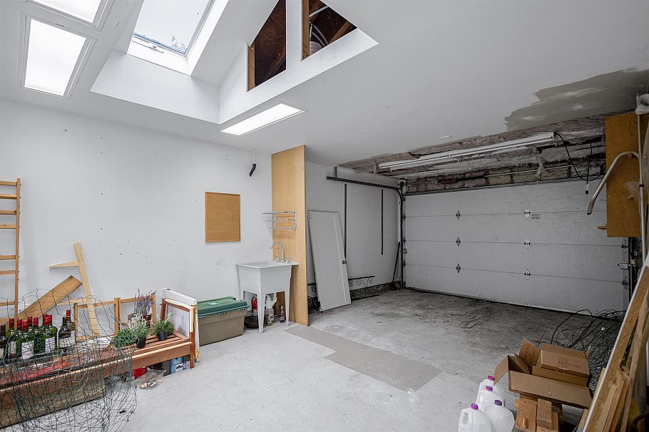 3012 W 14th Avenue Vancouver, BC - 27