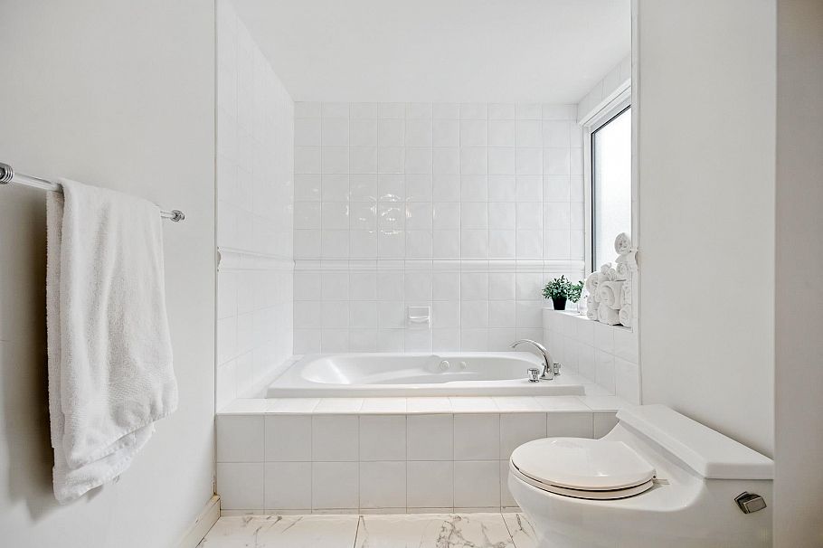 3B 1403 Beach Avenue Vancouver, BC - 11