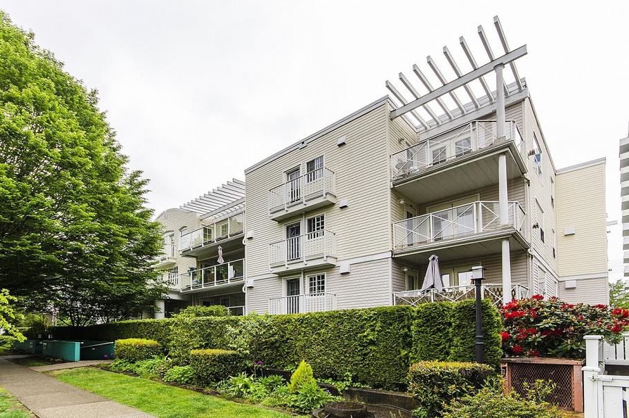 210 5788 Vine Street Vancouver, BC - 2