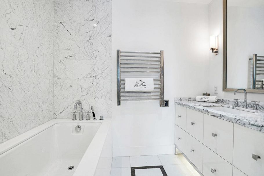 1902 667 Howe Street Vancouver, BC - 24