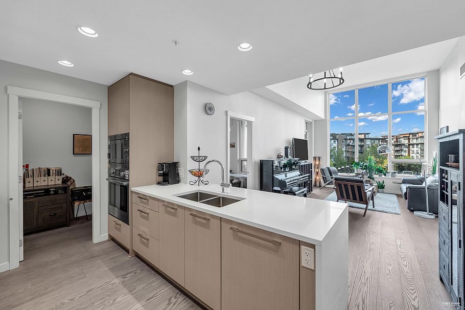 636 3563 Ross Drive Vancouver, BC - 2