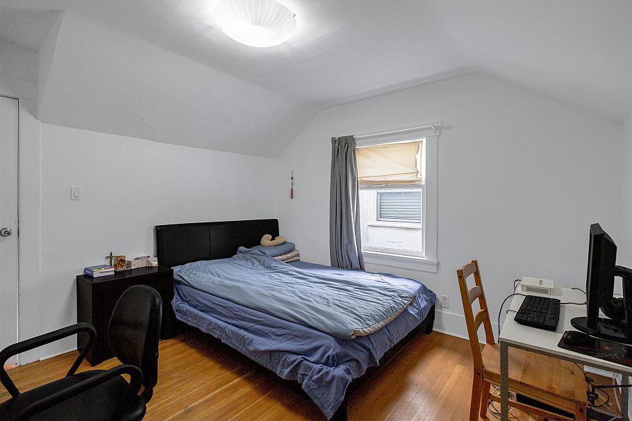 3012 W 14th Avenue Vancouver, BC - 16