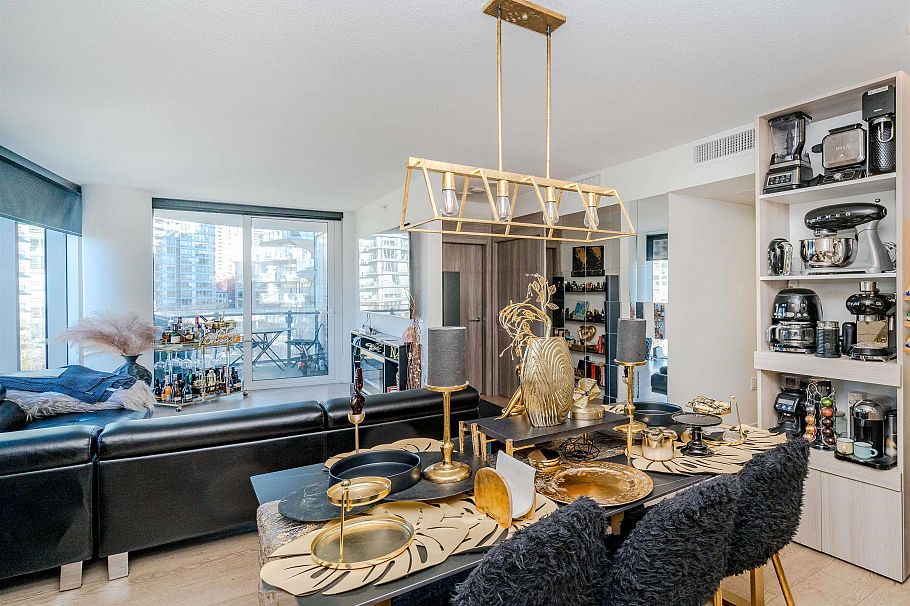 688 87 Nelson Street Vancouver, BC - 11