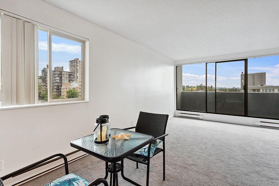 902 110 W 4th Street North Vancouver, BC - 4