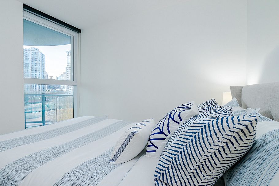 688 87 Nelson Street Vancouver, BC - 15