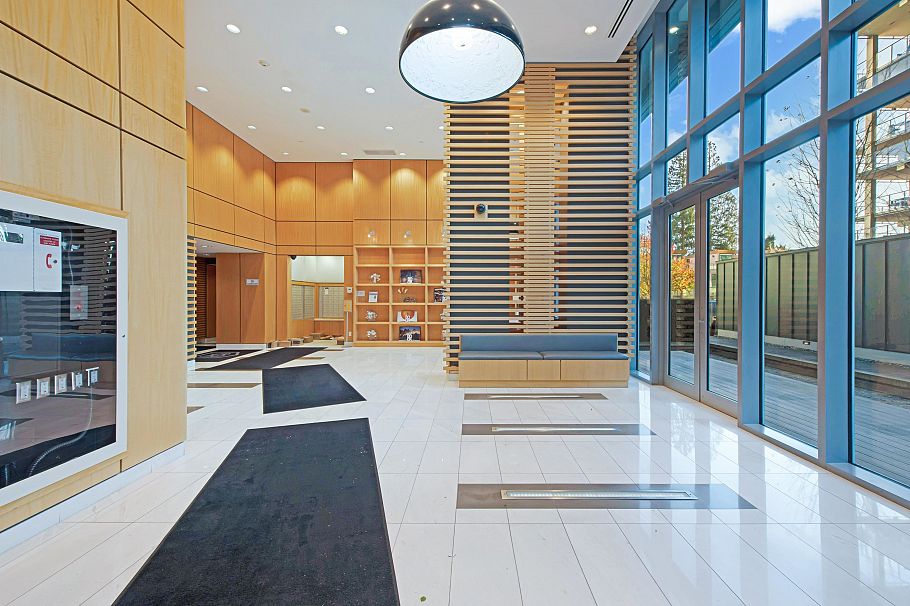 1709 5728 Berton Avenue Vancouver, BC - 3