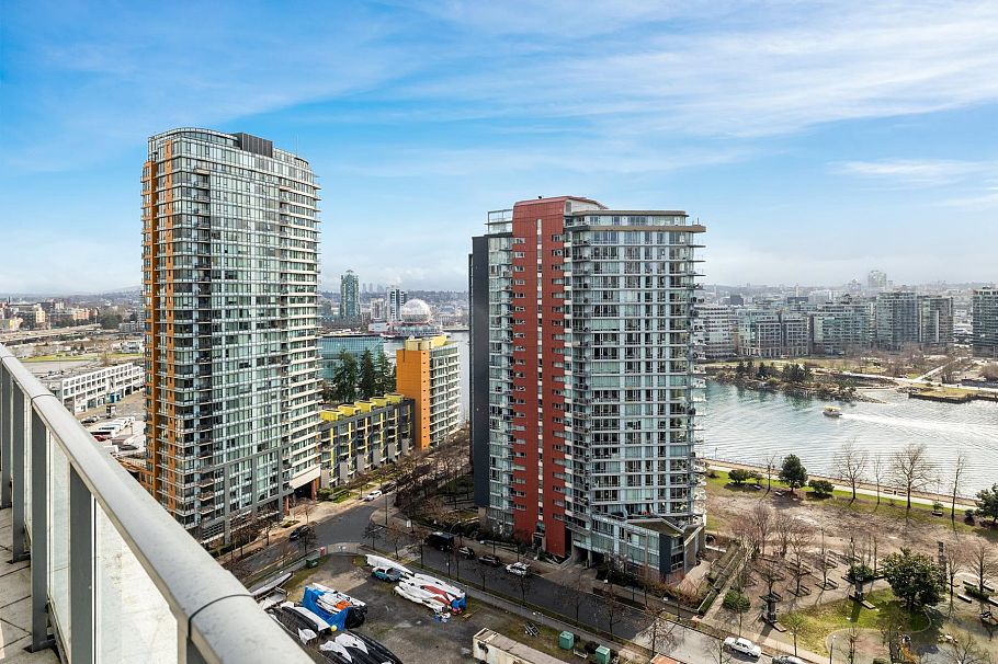 688 87 Nelson Street Vancouver, BC - 38