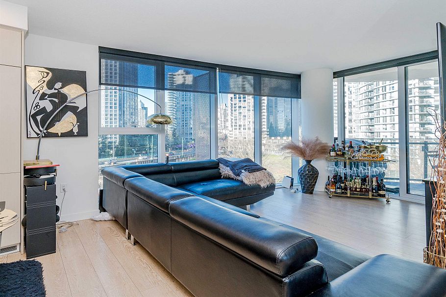 688 87 Nelson Street Vancouver, BC - 5