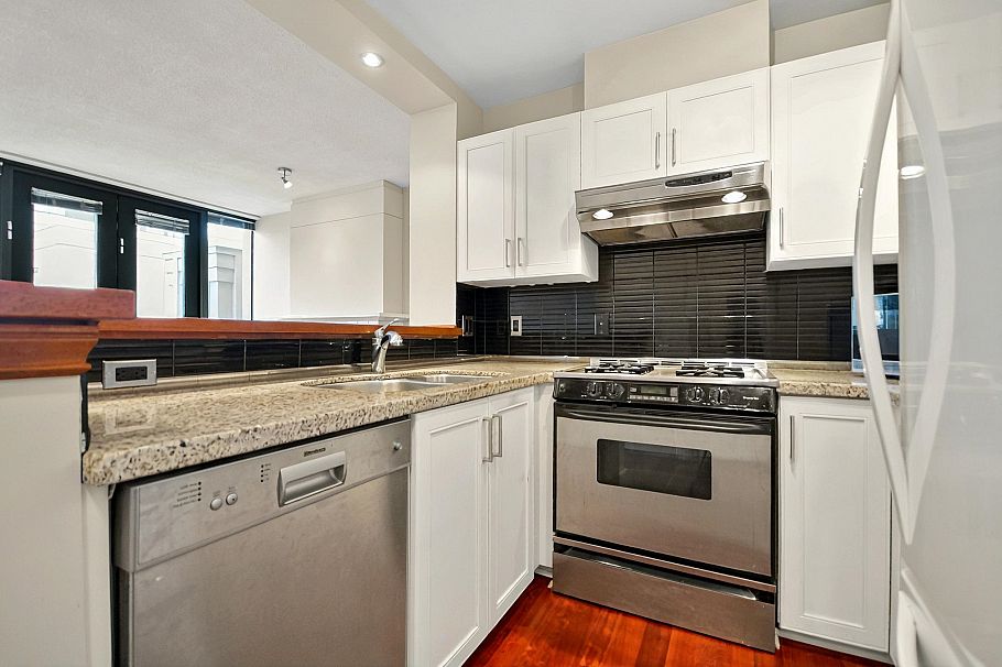 407 2788 Vine Street Vancouver, BC - 4