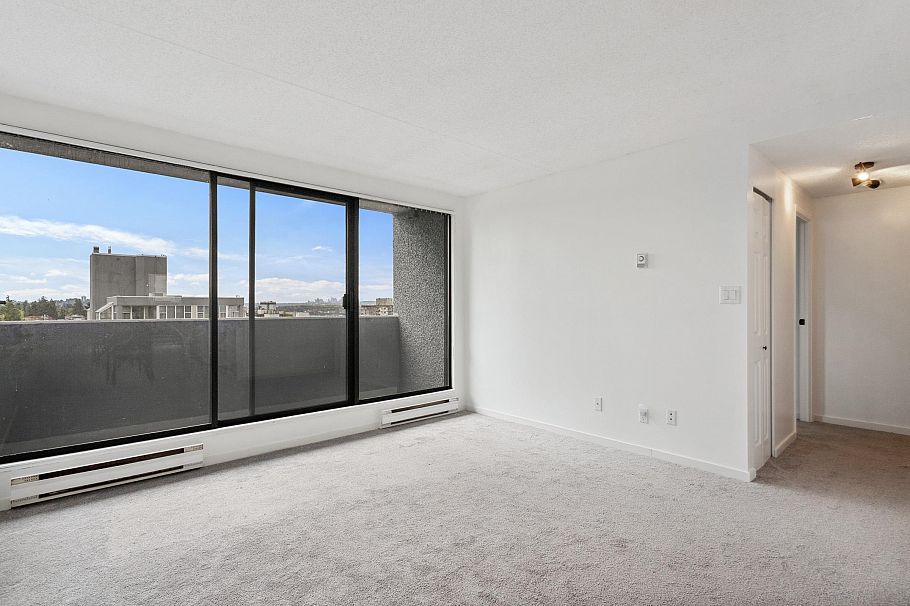 902 110 W 4th Street North Vancouver, BC - 3