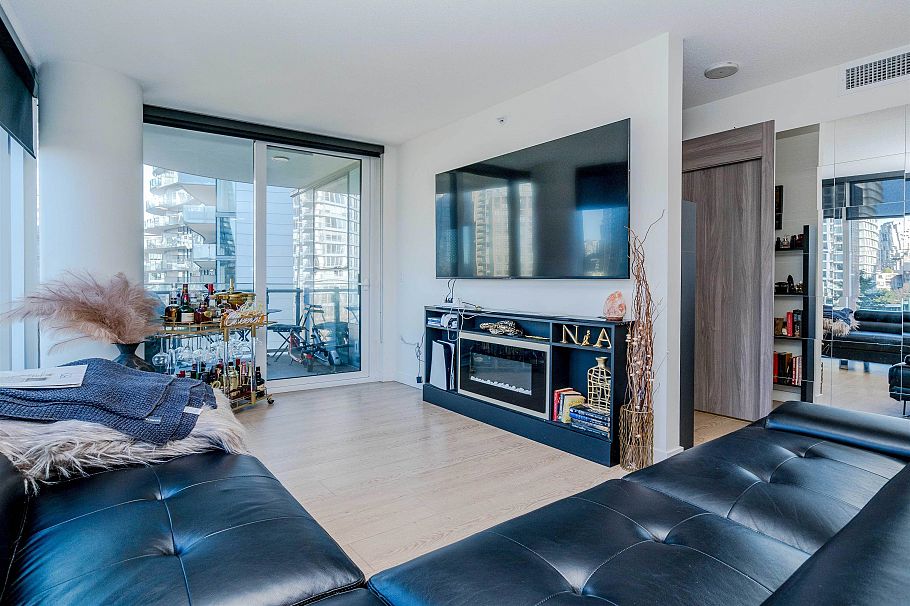 688 87 Nelson Street Vancouver, BC - 6