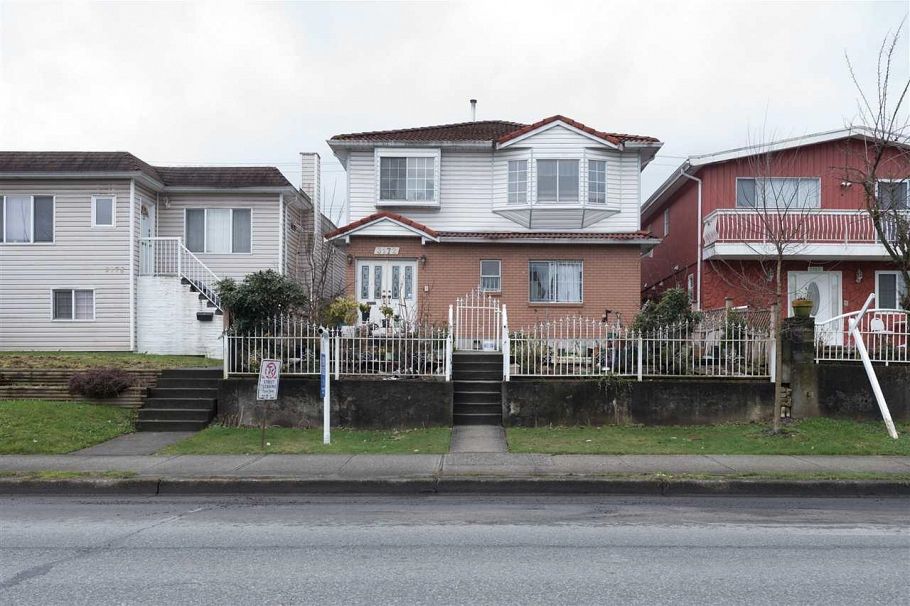 3172 Grandview Highway Vancouver, BC - 1