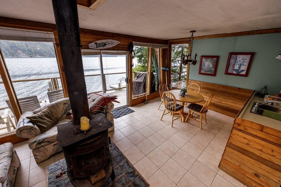 11 East Of Croker Island North Vancouver, BC - 20