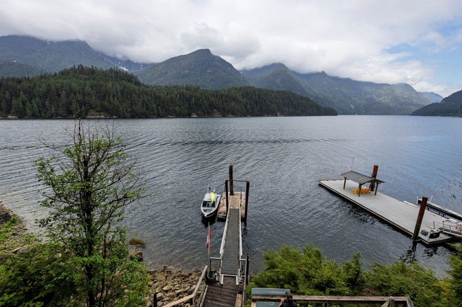 11 East Of Croker Island North Vancouver, BC - 8