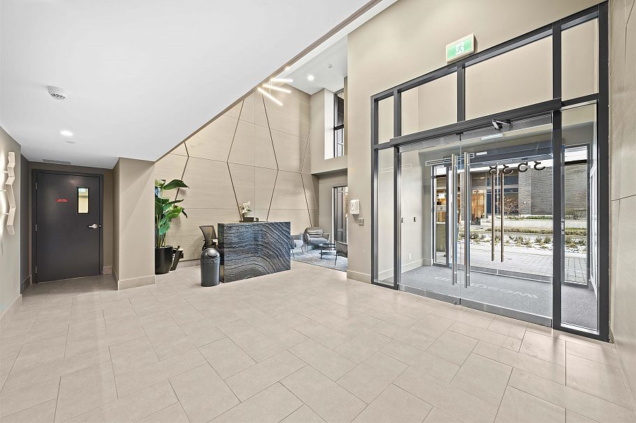 2203 3538 Sawmill Crescent Vancouver, BC - 2