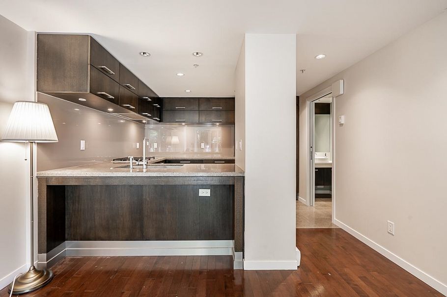 5985 Walter Gage Road Vancouver, BC - 6