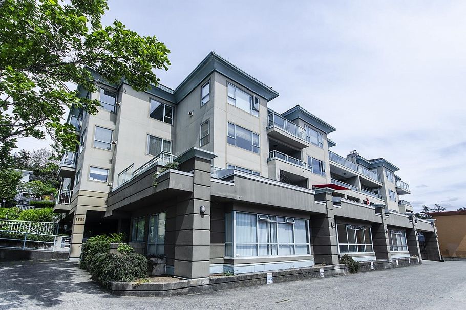 206 1085 W 17th Street North Vancouver, BC - 1