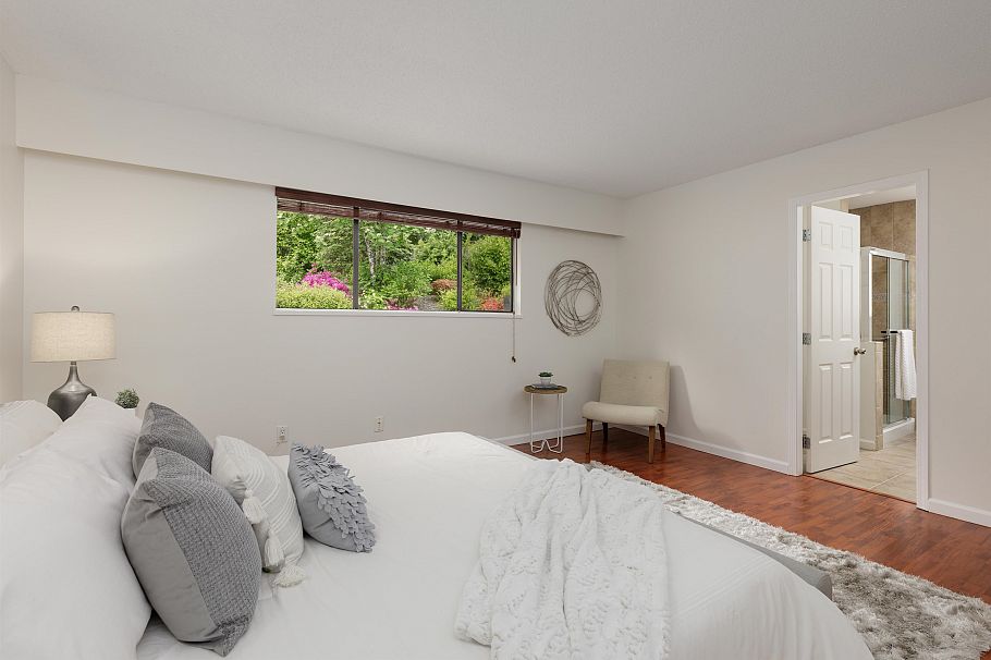 548 E Braemar Road North Vancouver, BC - 16