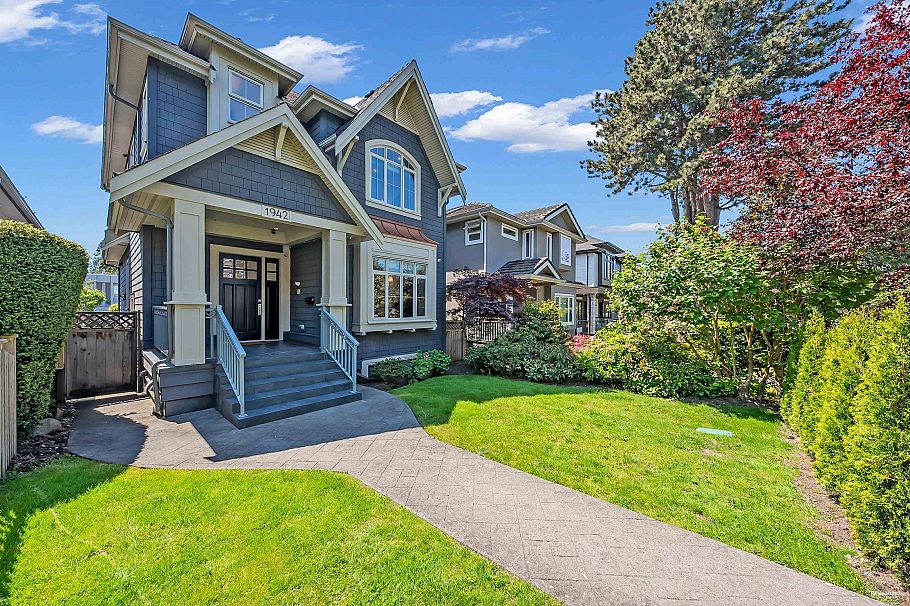 1942 W 42nd Avenue Vancouver, BC - 30