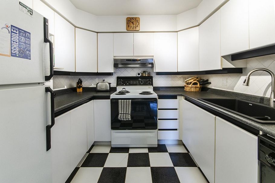 206 1085 W 17th Street North Vancouver, BC - 13