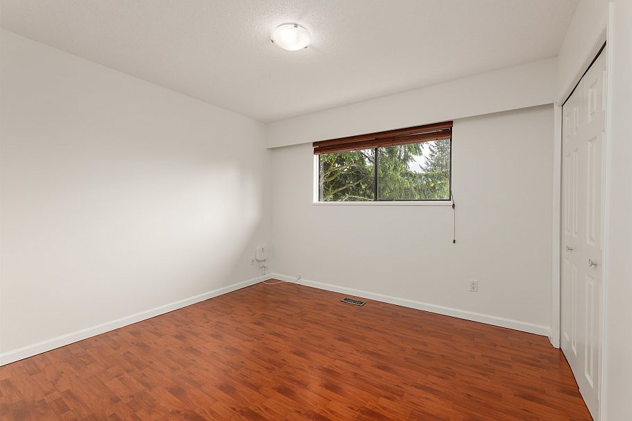 548 E Braemar Road North Vancouver, BC - 19