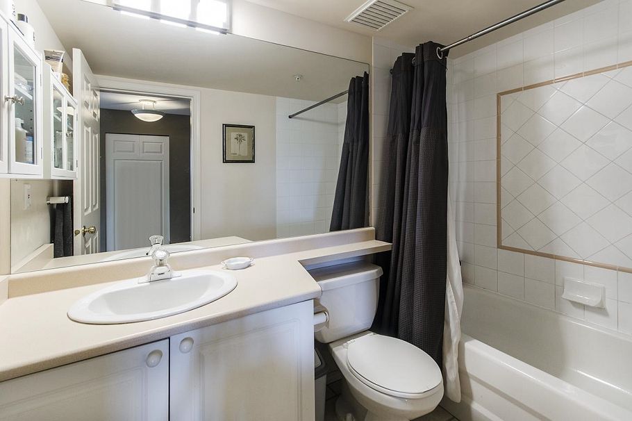 206 1085 W 17th Street North Vancouver, BC - 18