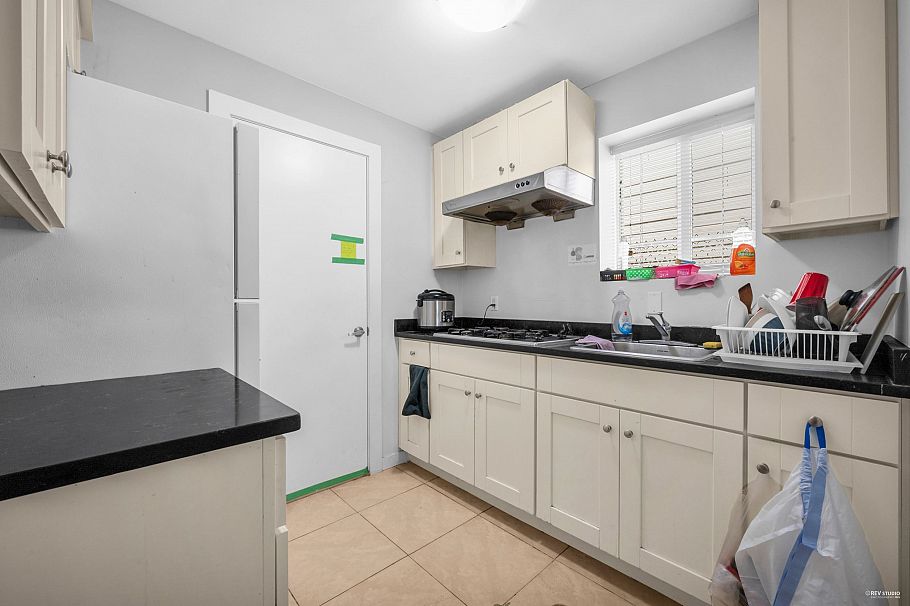 5882 Berkeley Street Vancouver, BC - 18