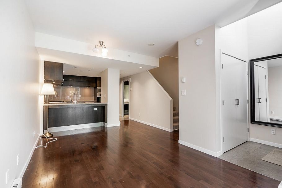 5985 Walter Gage Road Vancouver, BC - 2