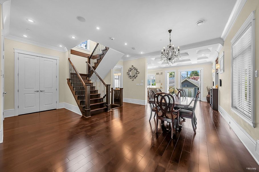 1942 W 42nd Avenue Vancouver, BC - 9