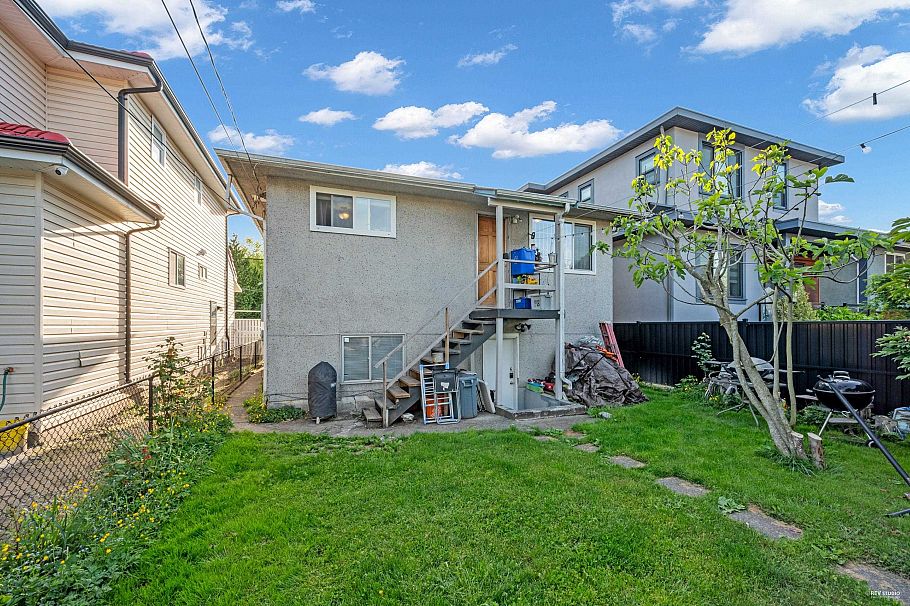 5882 Berkeley Street Vancouver, BC - 26