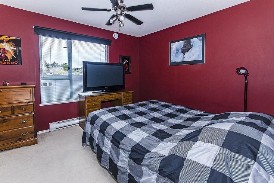 206 1085 W 17th Street North Vancouver, BC - 16