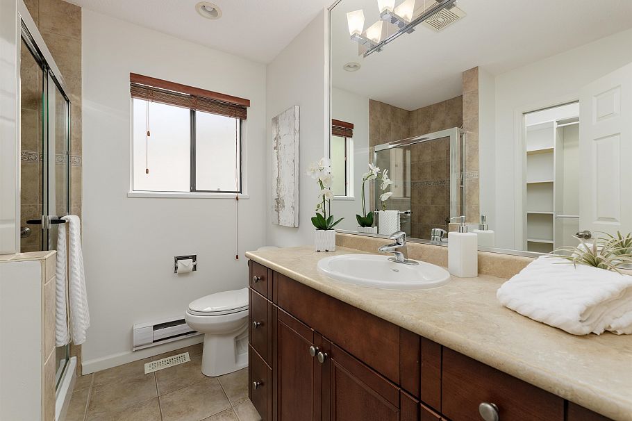 548 E Braemar Road North Vancouver, BC - 17