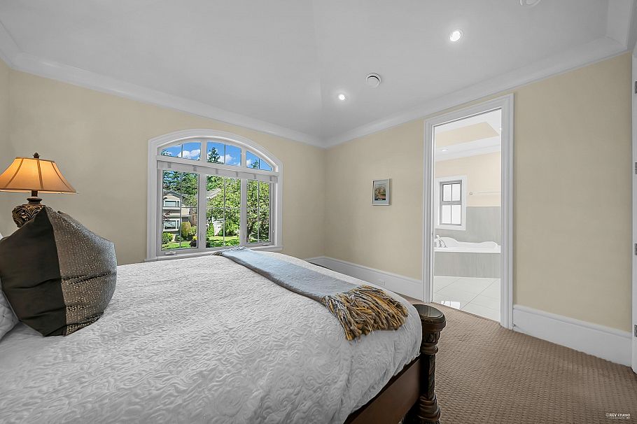 1942 W 42nd Avenue Vancouver, BC - 19