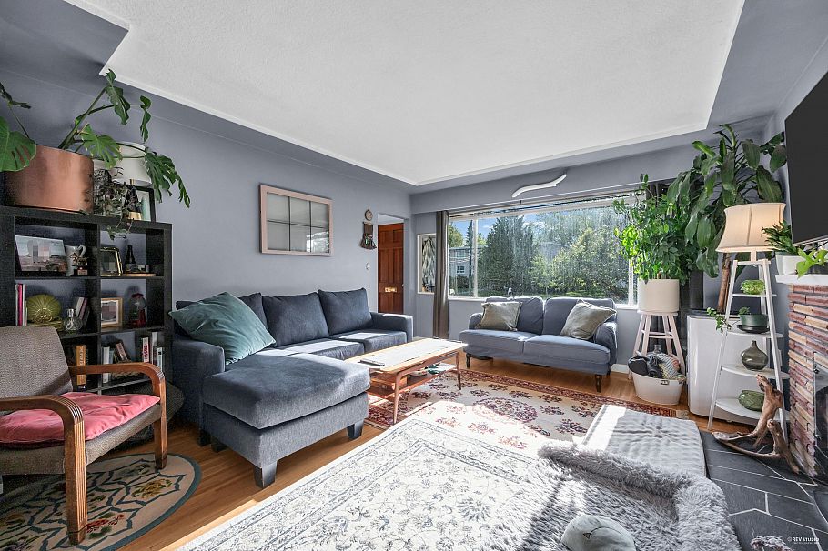 5882 Berkeley Street Vancouver, BC - 3