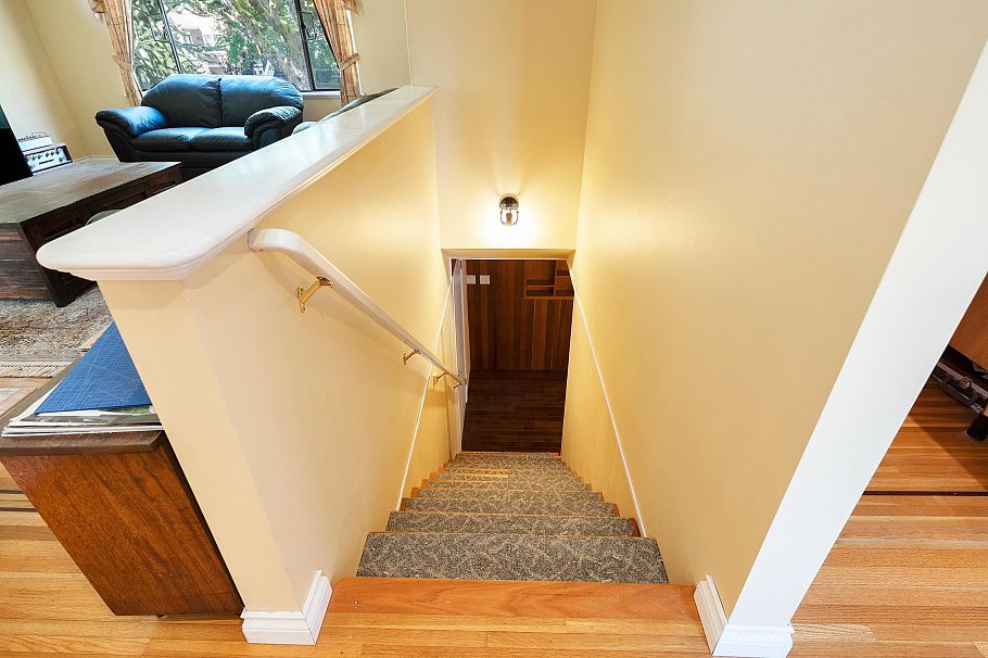 3136 W 11th Avenue Vancouver, BC - 16