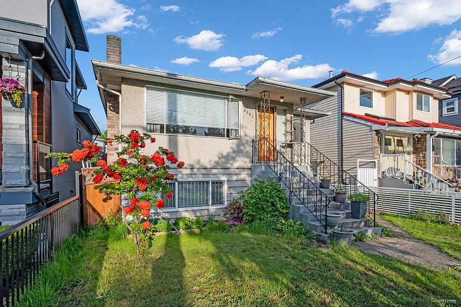 5882 Berkeley Street Vancouver, BC - 30