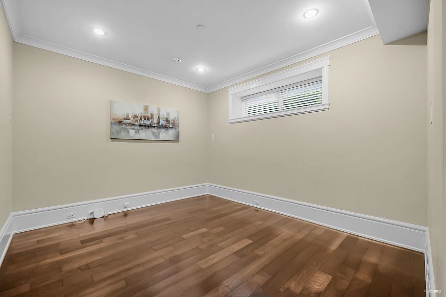 1942 W 42nd Avenue Vancouver, BC - 27