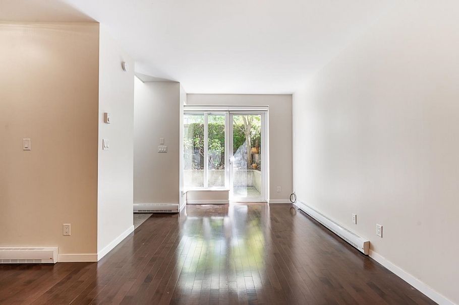 5985 Walter Gage Road Vancouver, BC - 4