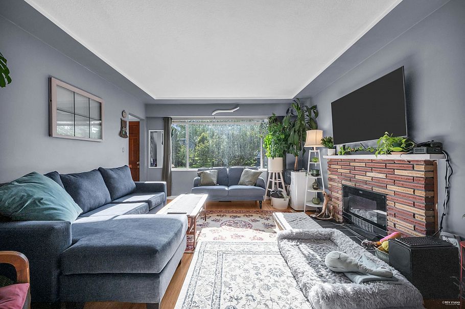 5882 Berkeley Street Vancouver, BC - 2