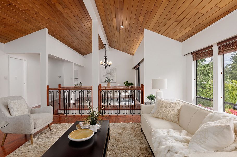 548 E Braemar Road North Vancouver, BC - 4