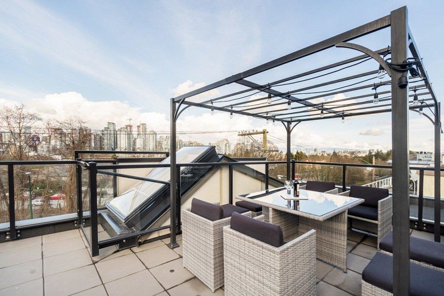 201 1190 W 6th Avenue Vancouver, BC - 1