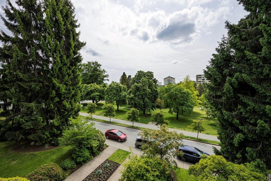 403 114 W Keith Road North Vancouver, BC - 15