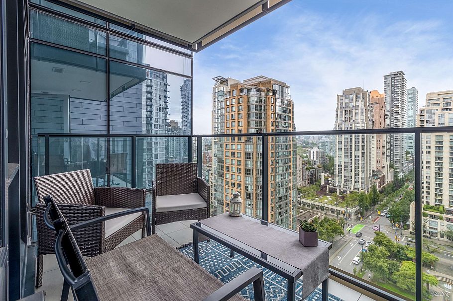 1608 1111 Richards Street Vancouver, BC - 17