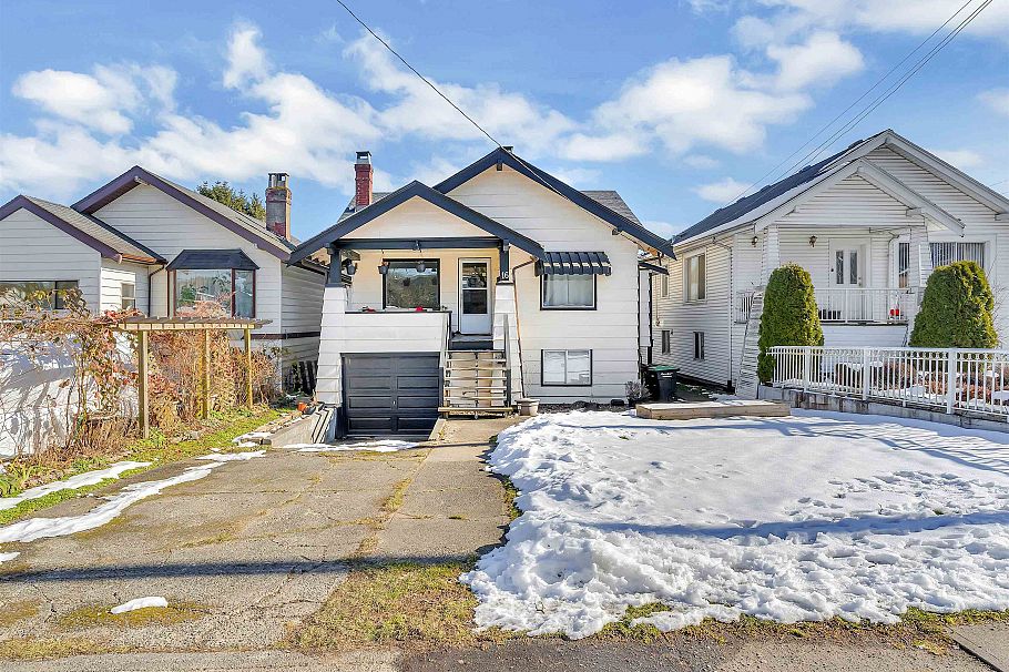 16 N Kaslo Street Vancouver, BC - 1