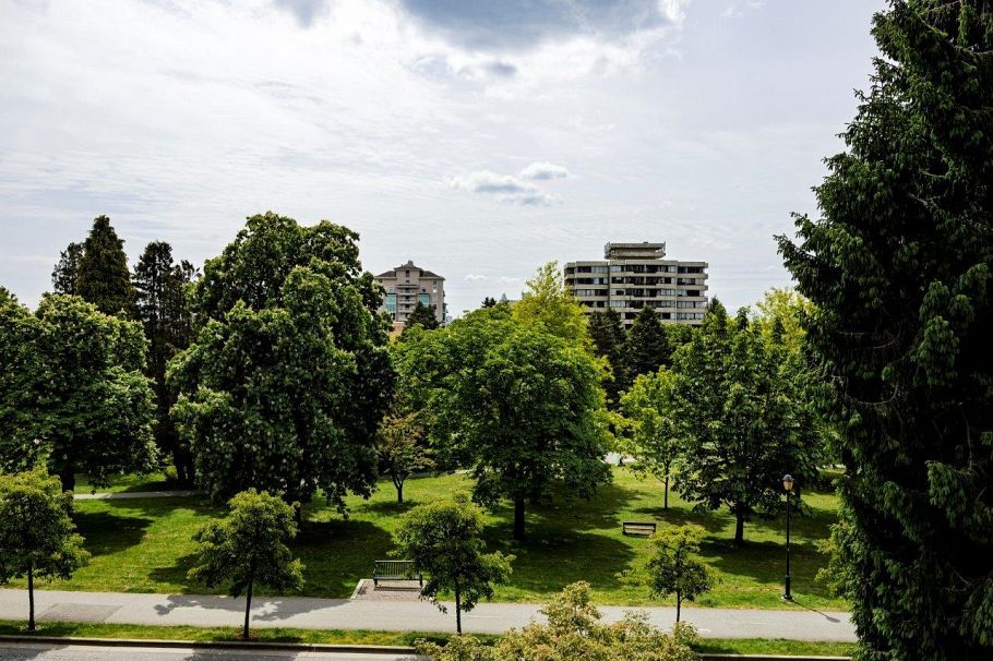 403 114 W Keith Road North Vancouver, BC - 16