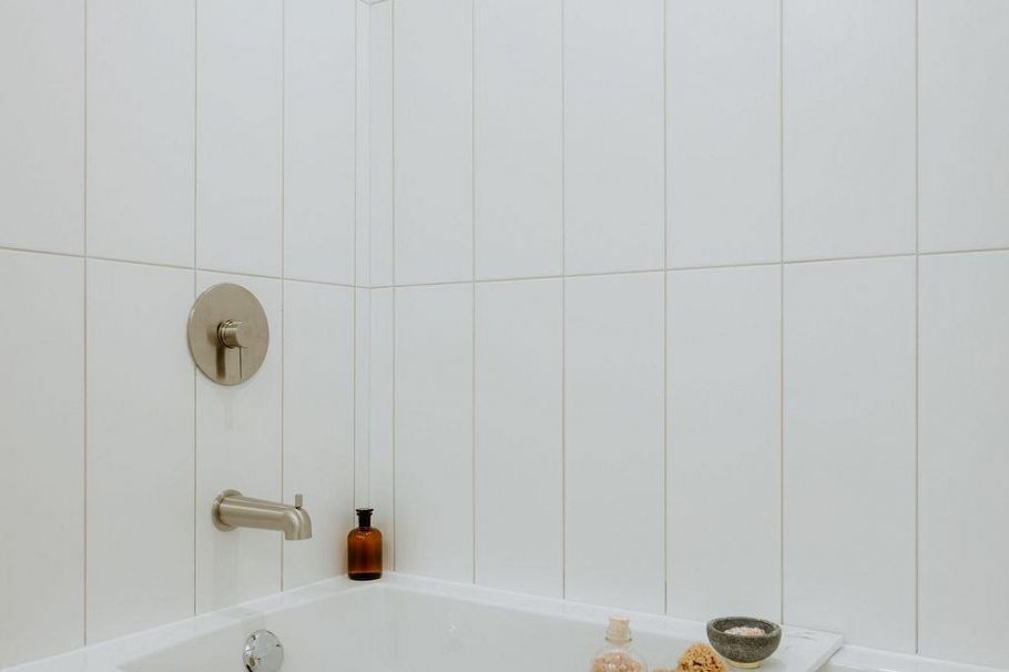 202 3594 Malsum Drive North Vancouver, BC - 11