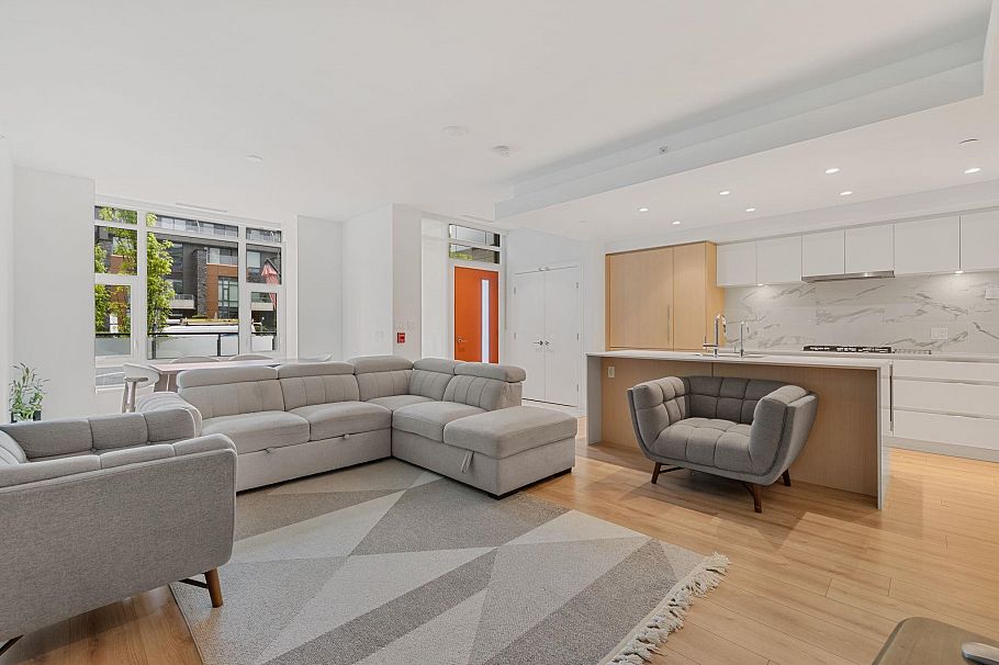 103 1500 Fern Street North Vancouver, BC - 3