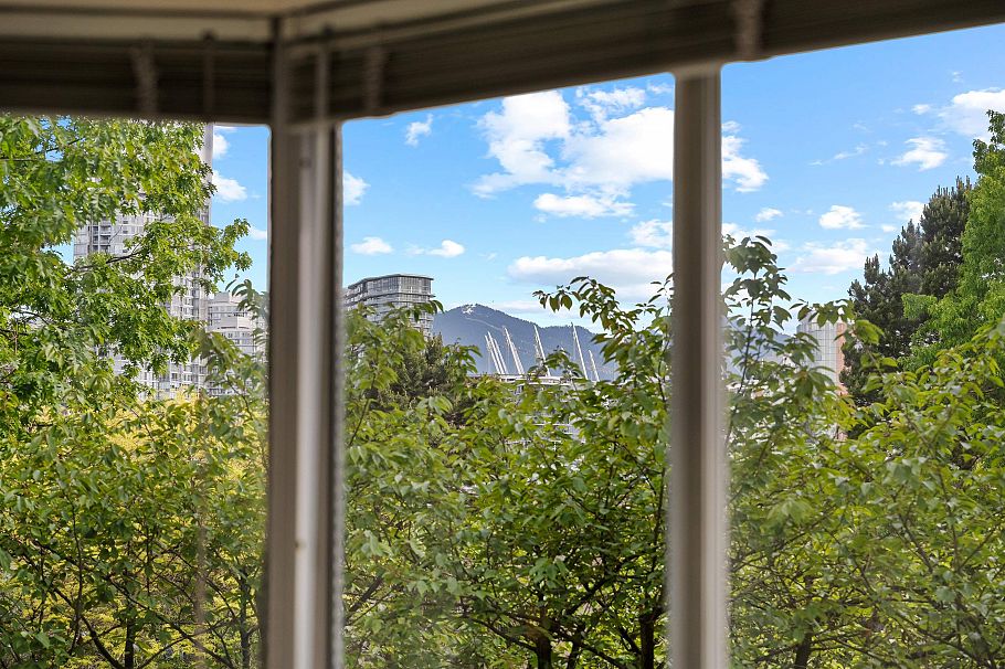 408 518 Moberly Road Vancouver, BC - 20