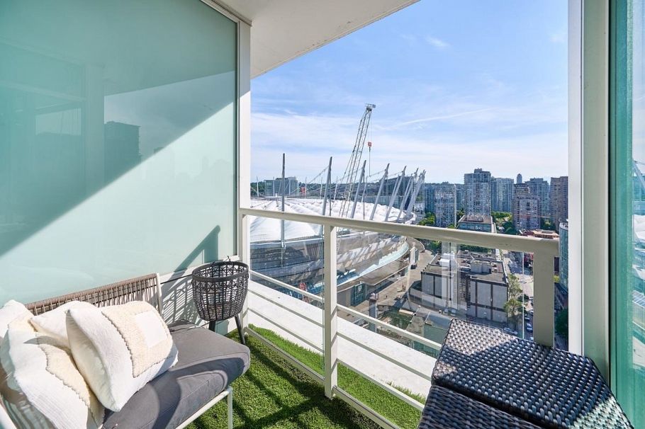 2608 161 W Georgia Street Vancouver, BC - 9